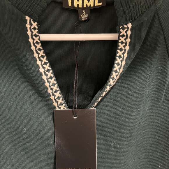 THML Puff Sleeve Top NWT- Small - Picture 5 of 6